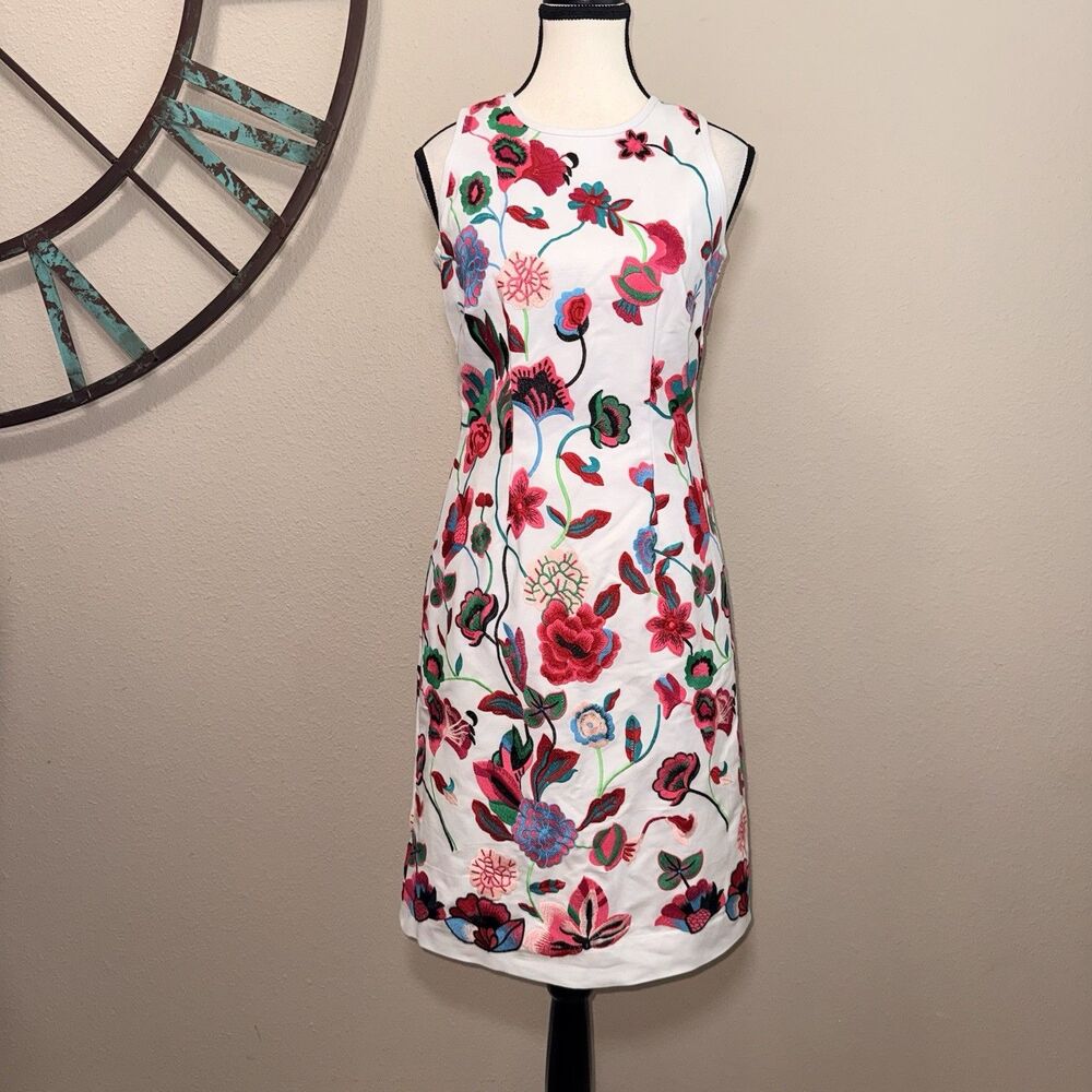 Etcetera Dress Designer 0 NWOT White Embroidered Floral Sleeveless Lined Sheath